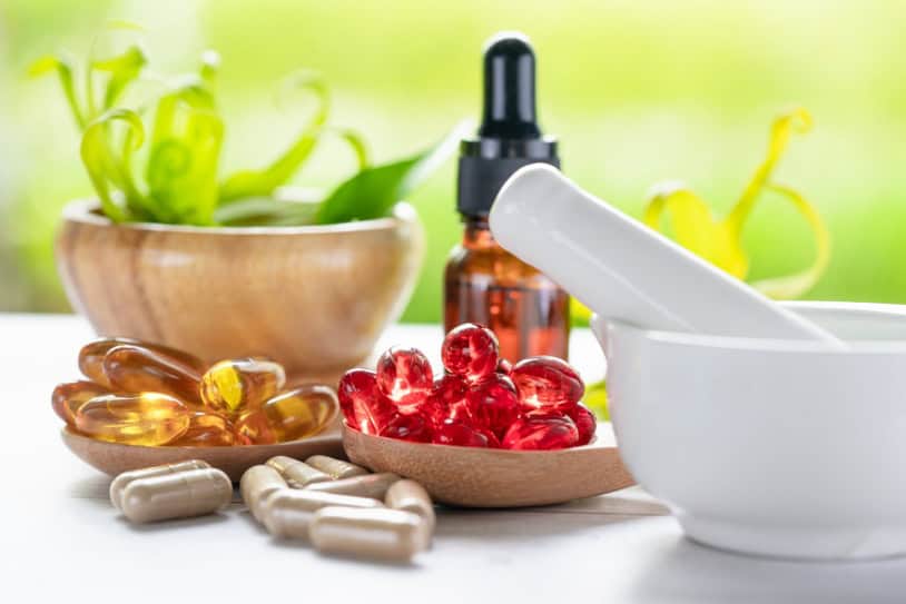 Damien Chevrier, naturopathe, naturopathie, biorésonance, kinésiologie, traitement des allergies, intolerances, intolerances alimentaires, massages, sympathicotherapie, aromatherapie, phytotherapie, homeopathie, fleurs de bach, gemmotherapie, spagyrie, bioresonance, sion, valais